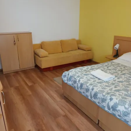 Viola Wellness Apartman