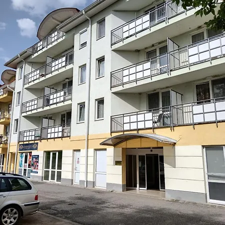 Viola Wellness Apartman *